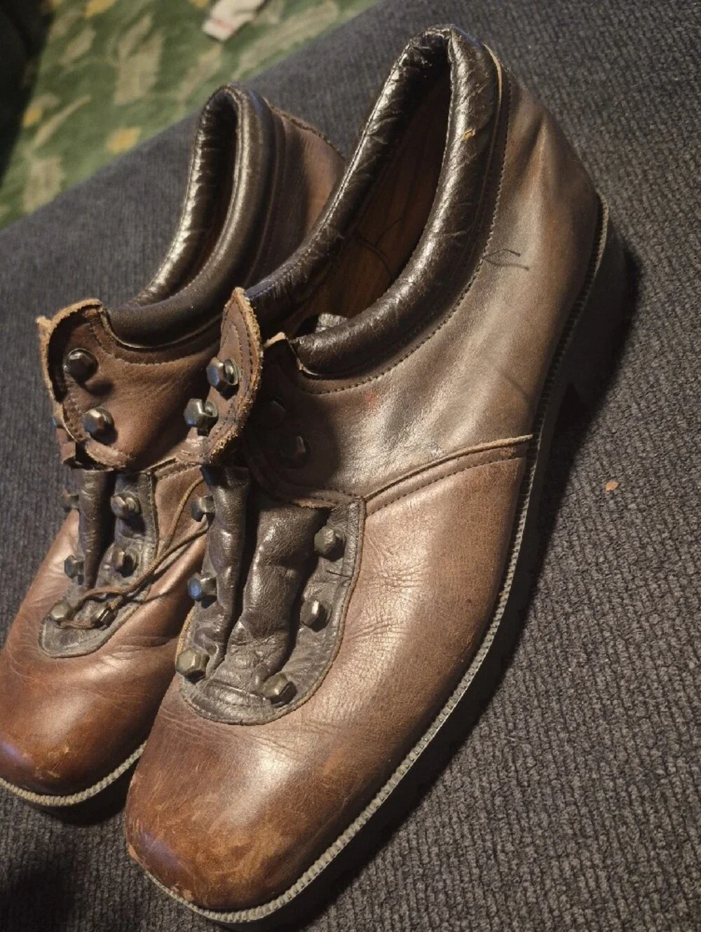 Men's Brown Leather Lace-Up Derby Shoes